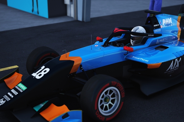 Světlanský končí v Jenzer Motorsport a tým bude hledat náhradu