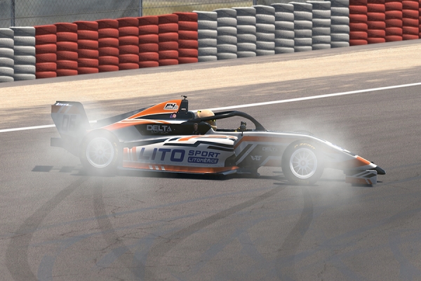 Patrik Majer neproměnil skvělý výkon v závodě ve stupně vítězů a skončil daleko za nimi