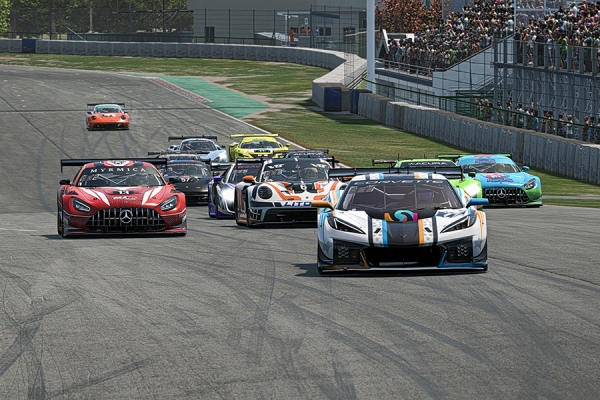 Jakub Trinkl se stal vítězem čtvrtého podniku série TSL GT3 v Tsukubě